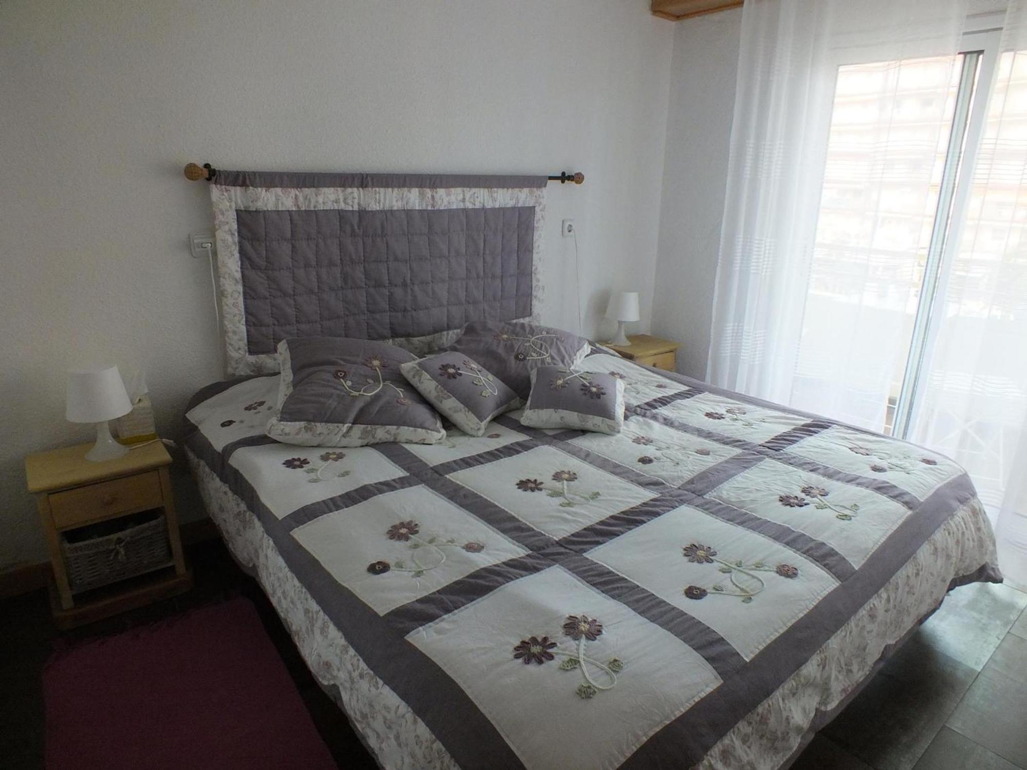 6 Pers, Playa, - Es-204-70 * Roses